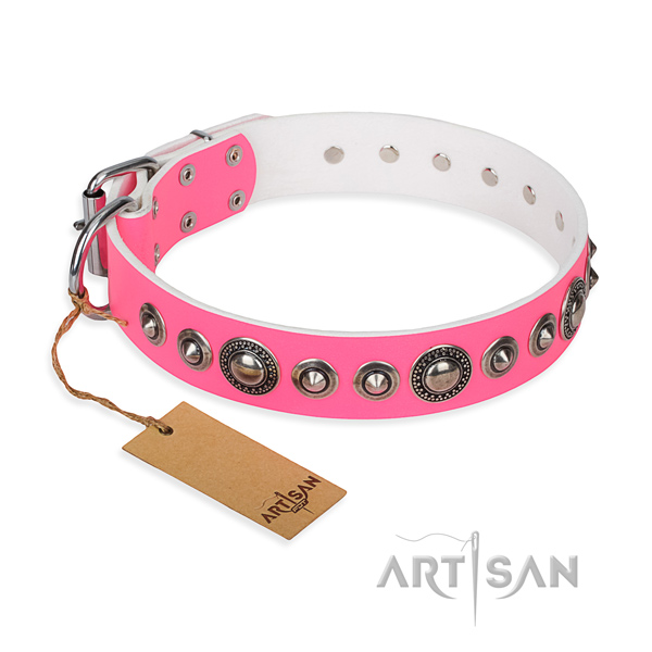 Long-wearing leather dog collar with reliable hardware