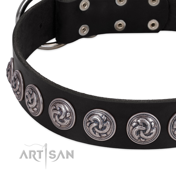 Flexible genuine leather dog collar made for your pet